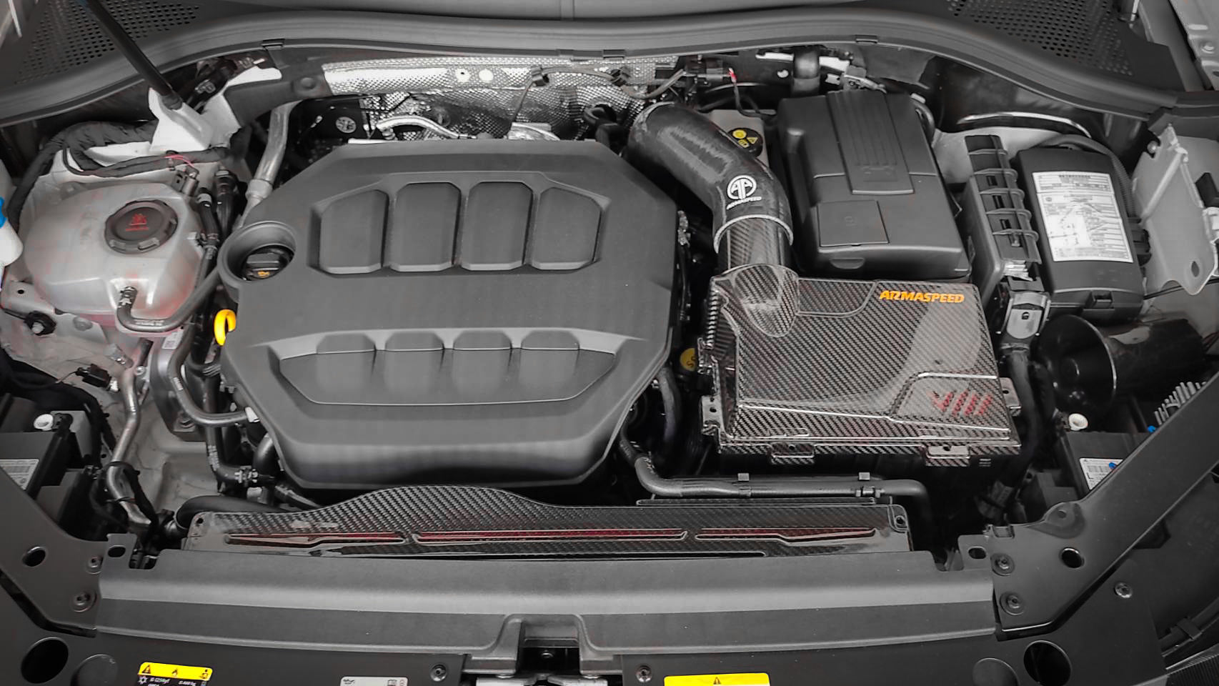 ARMASPEED Volkswagen Tiguan R MK2.5 | Carbon Fiber Cold Air Intake