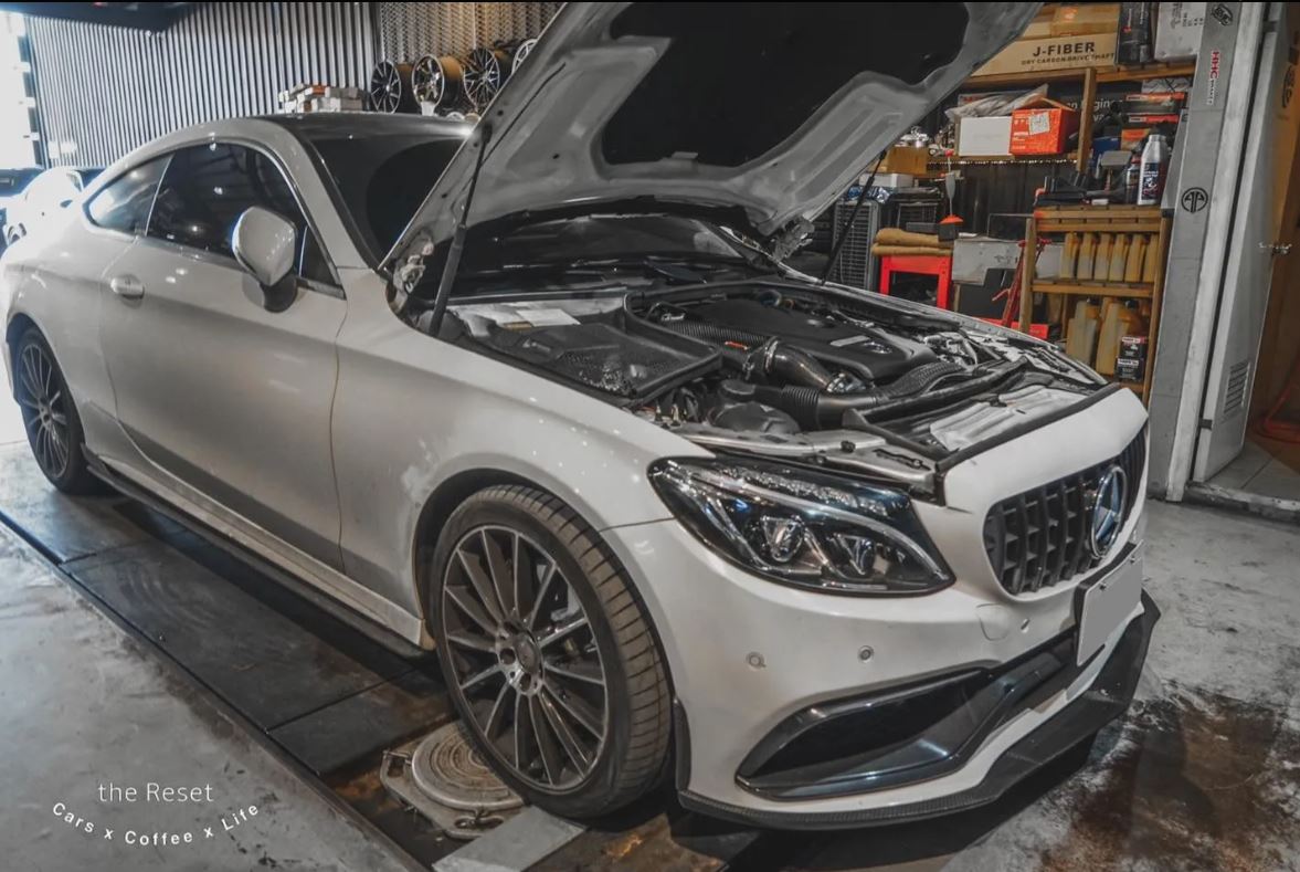 ARMASPEED Mercedes-Benz C Class | C200 C250 C260 C300 | W205 (M274) | Carbon Fiber Cold Air Intake