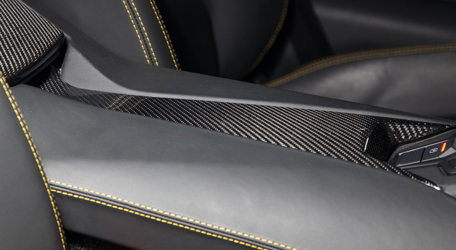 Lamborghini Aventador / S | Novitec Carbon Center-Console Armrest Cover