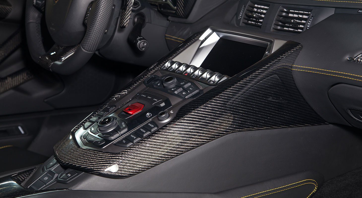 Lamborghini Aventador / S | Novitec Carbon Center-Console Cover