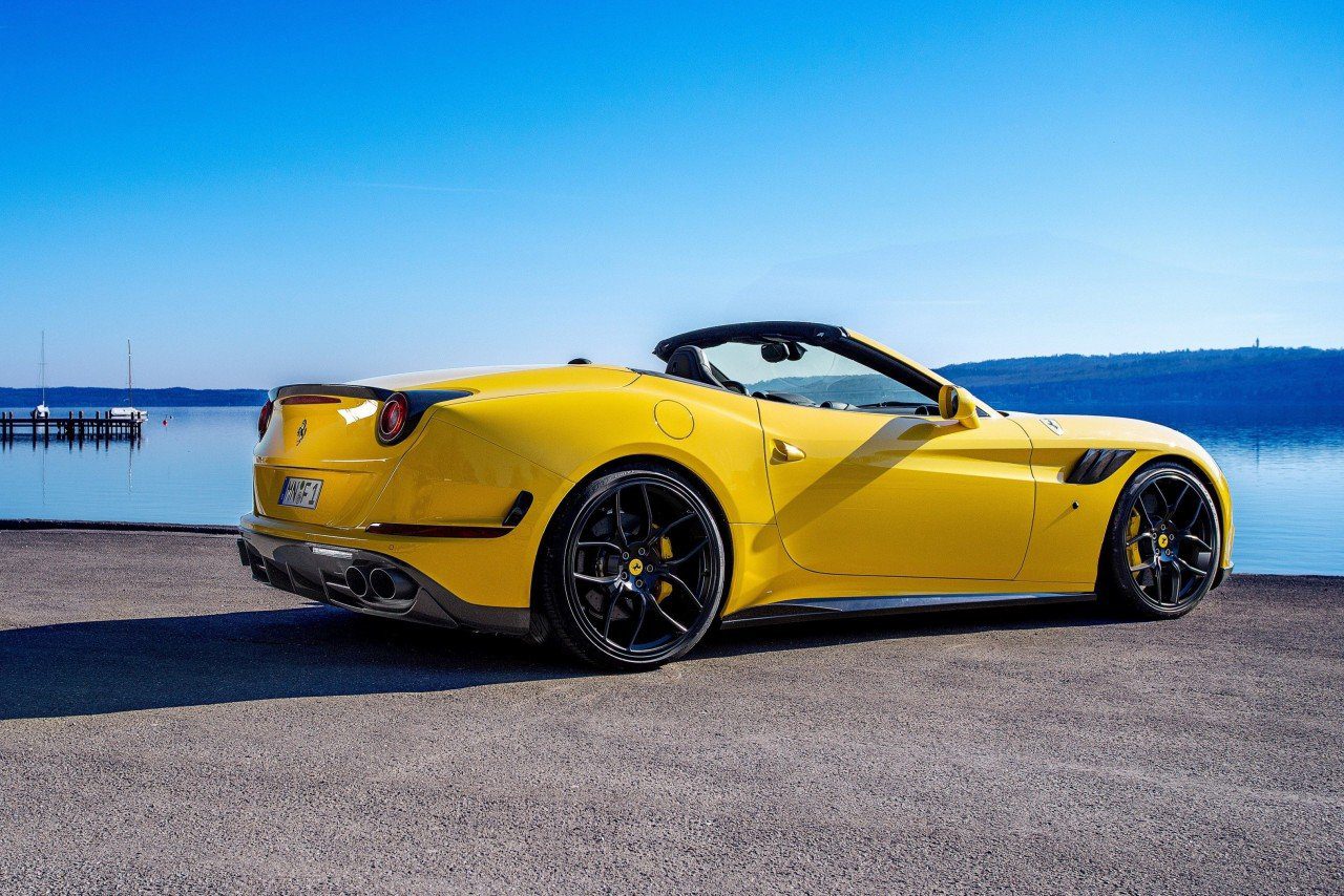 Ferrari California T | Novitec Black Side Indicators