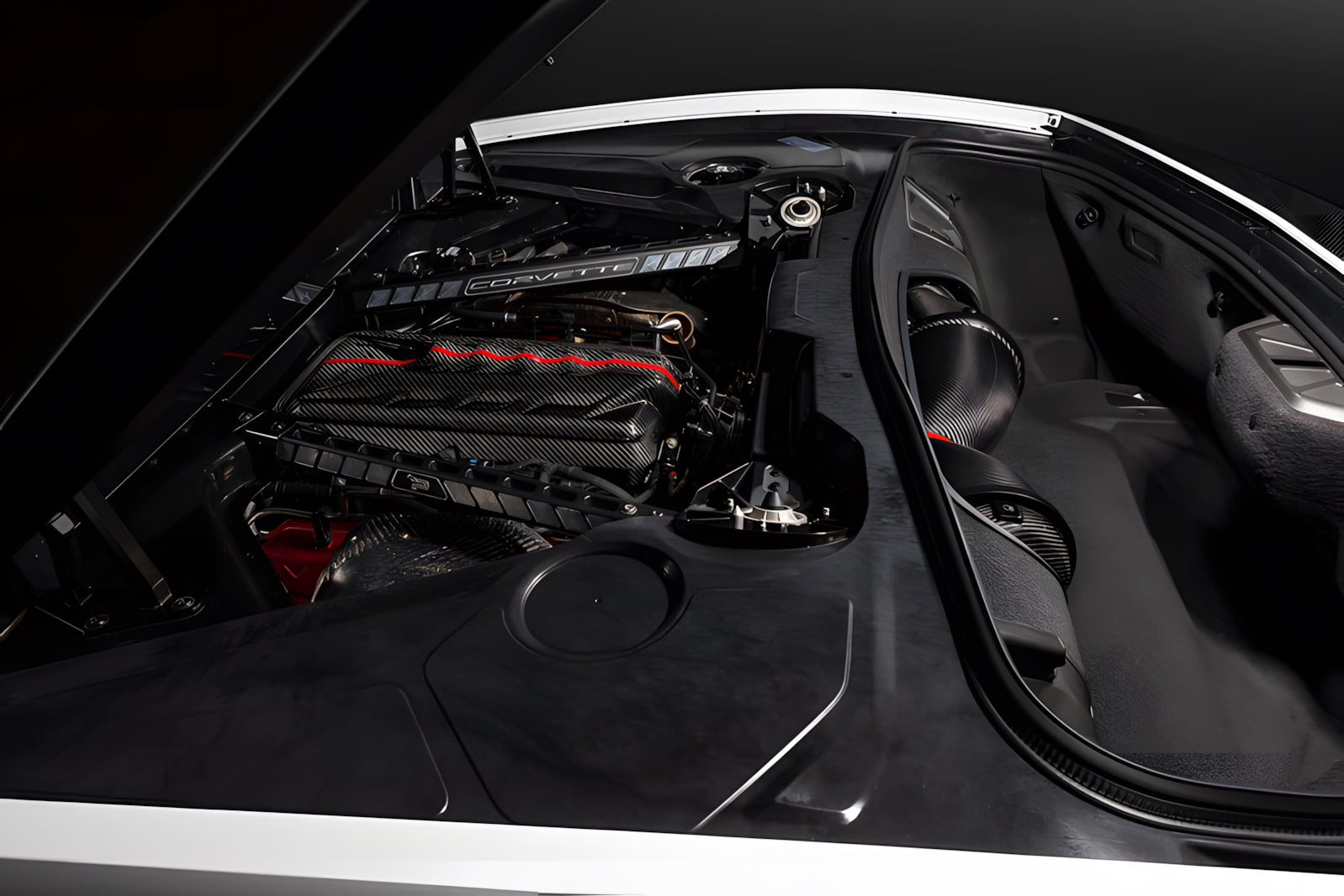 Eventuri Chevrolet Corvette Stingray | C8 | Carbon Engine Cover