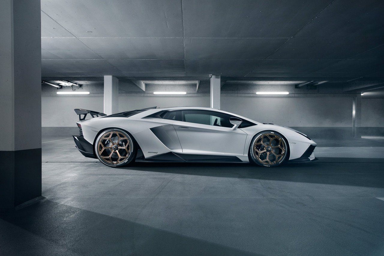 Lamborghini Aventador S/S Roadster | Novitec Carbon Side Panel Inserts