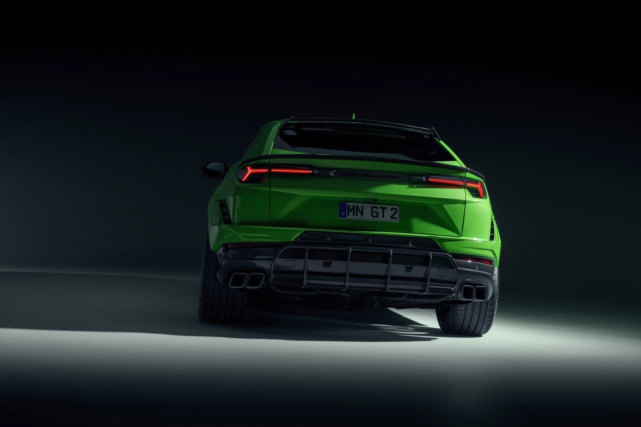 Lamborghini Urus | Novitec Carbon Race Roof Spoiler