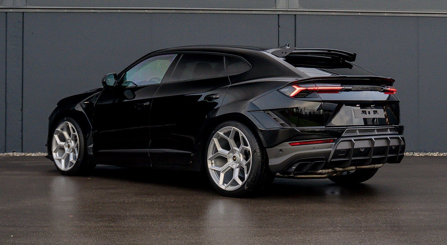 Lamborghini Urus | Novitec Black Tailpipes